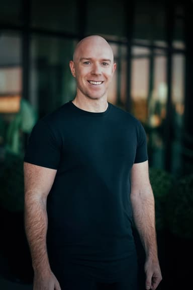 Darren J Paul